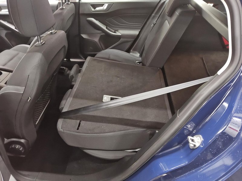 Ford Focus Turnier 1.5 EcoBlue automatik Cool&Connect • 360° kamera • ACC — 12