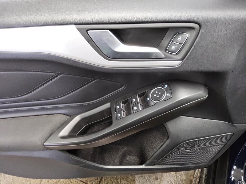 Ford Focus Turnier 1.5 EcoBlue automatik Cool&Connect • 360° kamera • ACC — 9