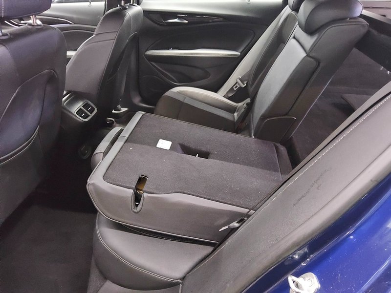 Opel Insignia ST 2.0 CDTI automatik Elegance • AHK • električna peta vrata — 12