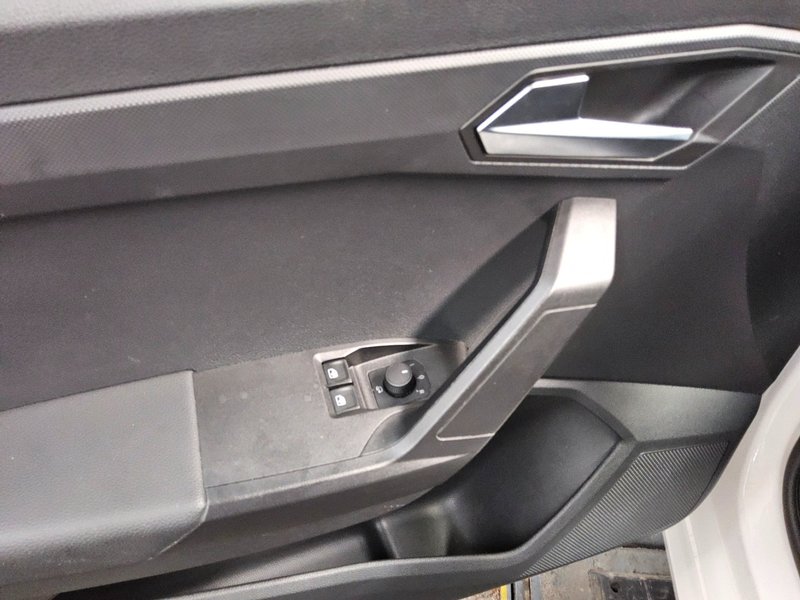 SEAT Ibiza 1.0 TSI Style • Full LED — 9
