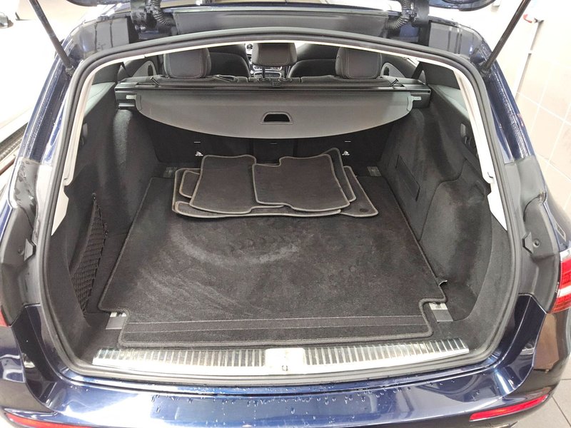 Mercedes-Benz E 220 d karavan automatik Avantgarde • panorama • HUD — 13