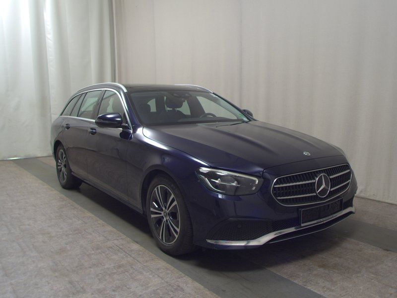 Mercedes-Benz E 220 d karavan automatik Avantgarde • panorama • HUD — 3