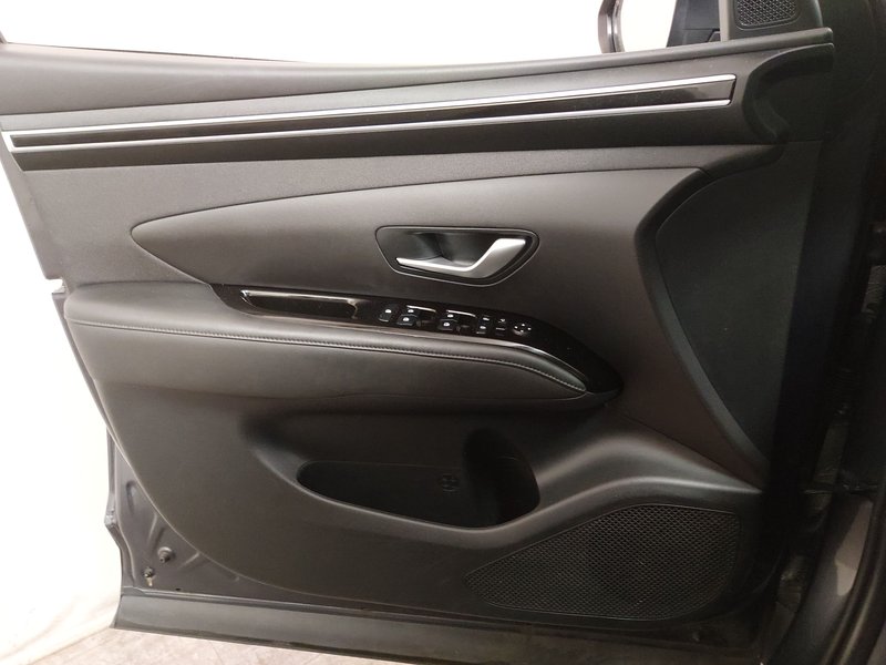 Hyundai Tucson 1.6 automatik CRDi 4WD Trend • ACC • električna peta vrata — 5