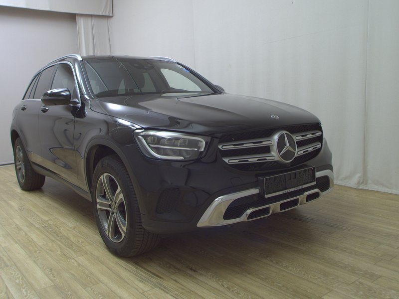 Mercedes-Benz GLC 300 e 4MATIC automatik • ACC • Električna peta vrata — 3