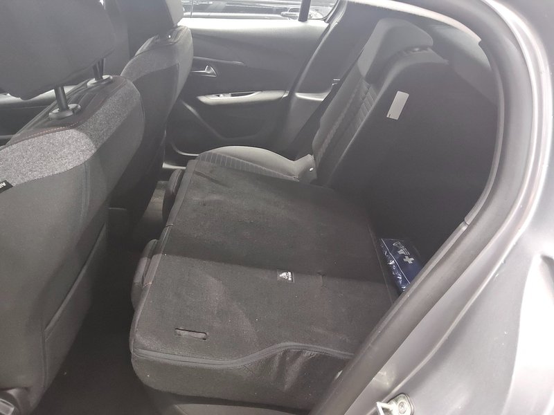 Peugeot 208 1.5 BlueHDI Active • Full LED — 12