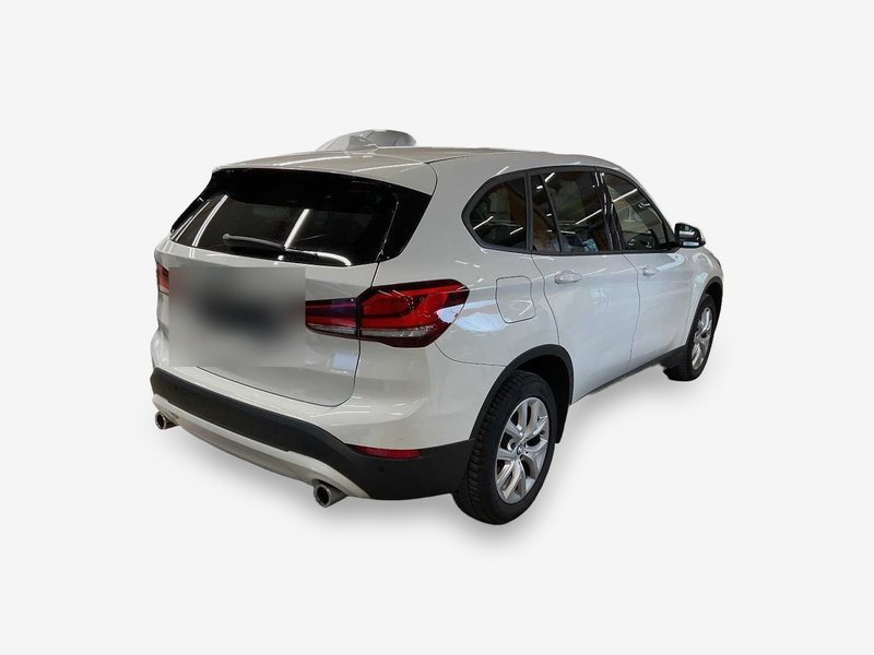 BMW X1 sDrive18d automatik • Full LED — 4