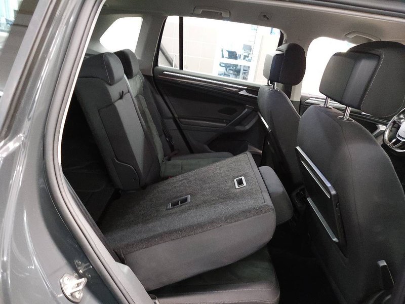 Volkswagen Tiguan 2.0 TDI automatik Highline • AHK • bežično punjenje — 18