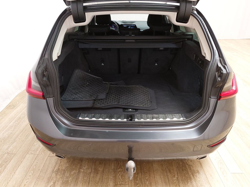 BMW 318d Touring automatik Advantage • ACC • kuka za vuču — 17