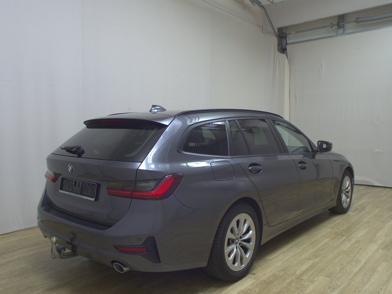 BMW 318d Touring automatik Advantage • ACC • kuka za vuču — 4