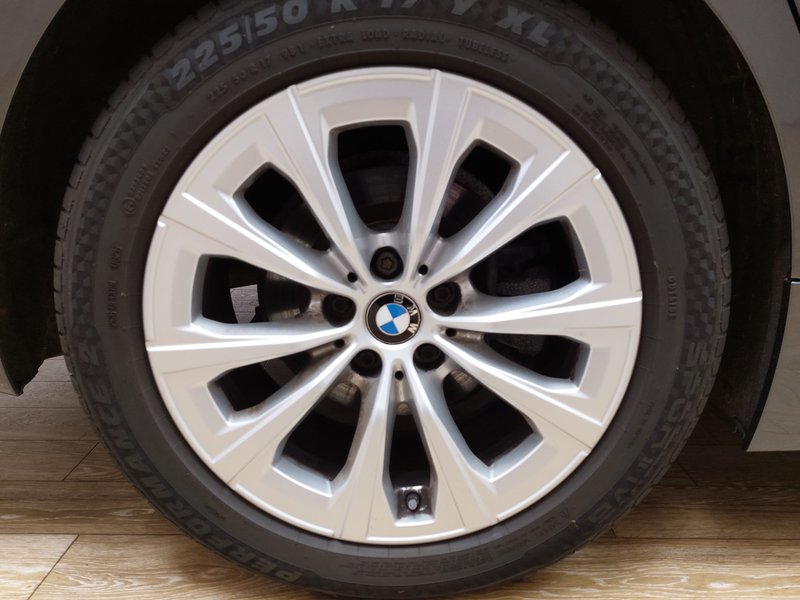 BMW 318d Touring automatik Advantage • ACC • kuka za vuču — 8