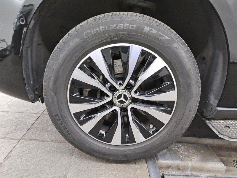 Mercedes-Benz A 200 d automatik • LED • digitalni instrumenti — 11