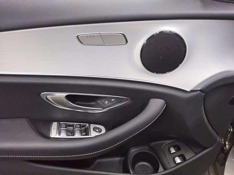 Mercedes-Benz E 300 e karavan automatik Avantgarde • ACC • LED — 10