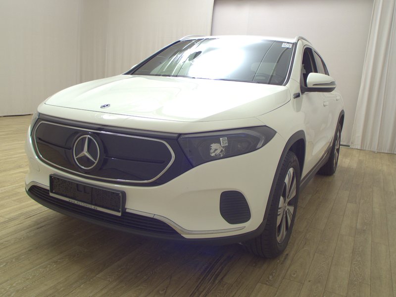 Mercedes-Benz EQA 250 Progressive • Full LED • električna peta vrata — 2