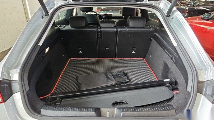 Mercedes-Benz CLA 200 d automatik Progressive • električna peta vrata • LED — 11