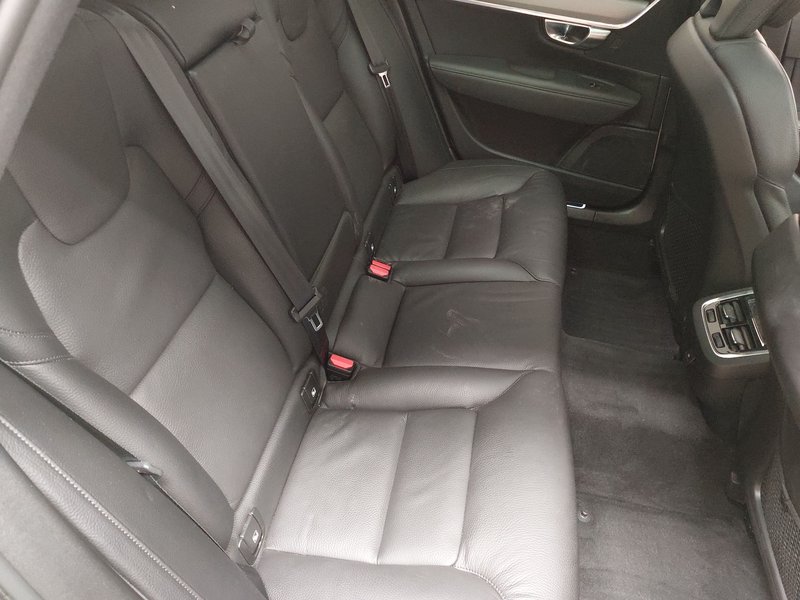 Volvo V90 B4 D Momentum Pro automatik • ACC • AHK — 12