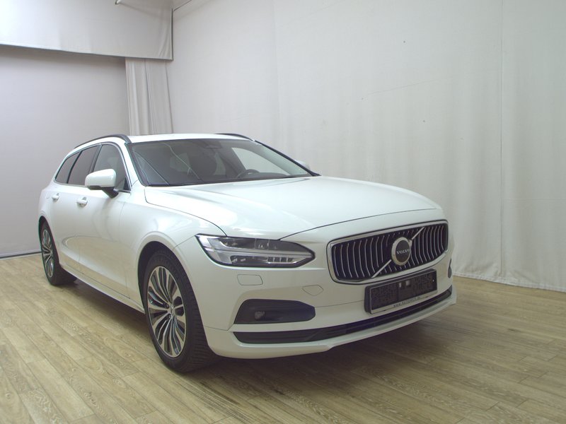Volvo V90 B4 D Momentum Pro automatik • ACC • AHK — 15