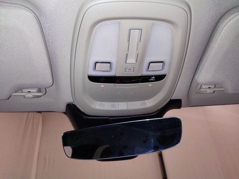 Volvo V90 B4 D Momentum Pro automatik • ACC • AHK — 17