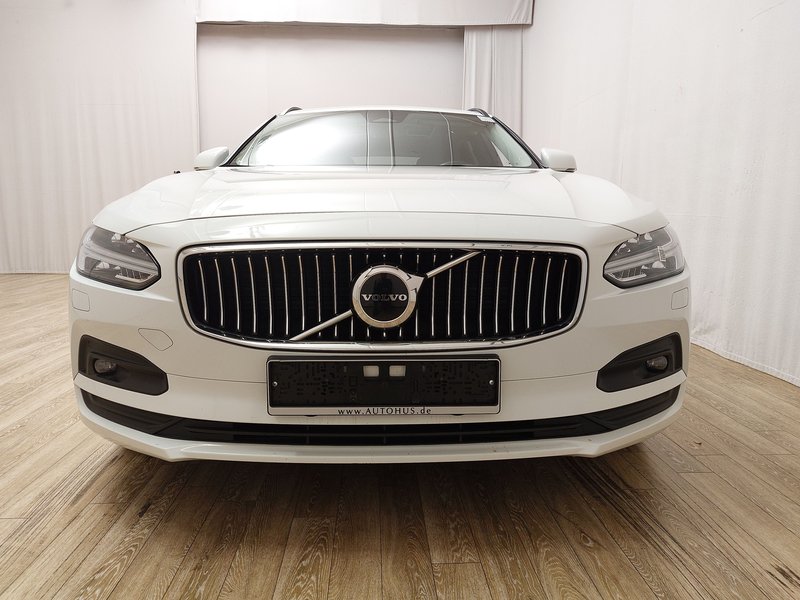 Volvo V90 B4 D Momentum Pro automatik • ACC • AHK — 9