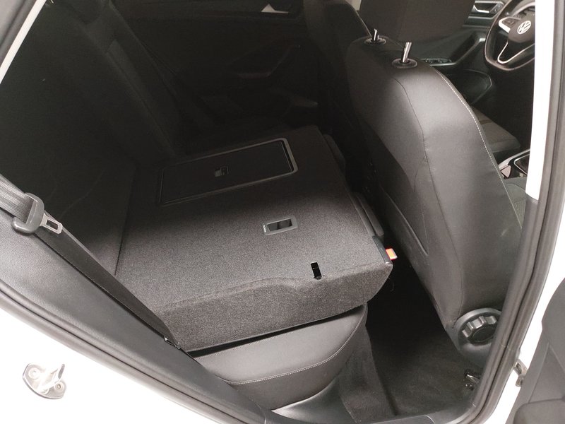 Volkswagen T-Roc 1.0 TSI Life • LED • digitalni instrumenti — 11