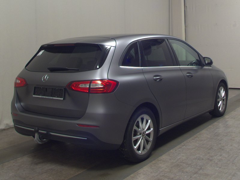 Mercedes-Benz B 200 d Style automatik • AHK • digitalni instrumenti — 4