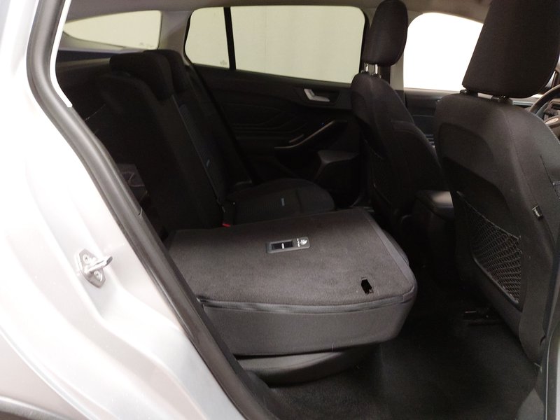 Ford Focus Turnier 1.5 EcoBlue automatik Active • Full LED • navigacija — 11