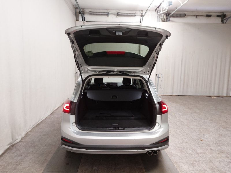 Ford Focus Turnier 1.5 EcoBlue automatik Active • Full LED • navigacija — 16