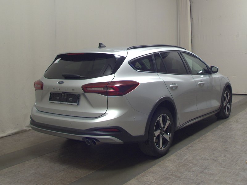 Ford Focus Turnier 1.5 EcoBlue automatik Active • Full LED • navigacija — 4