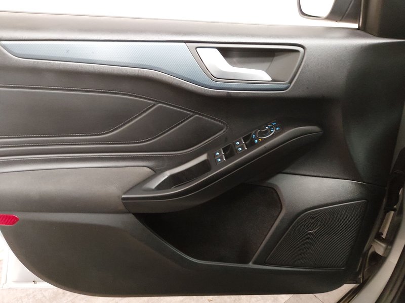 Ford Focus Turnier 1.5 EcoBlue automatik Active • Full LED • navigacija — 5