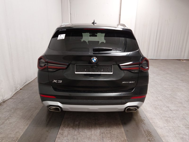 BMW X3 xDrive30i • Laser svjetla • AHK — 14