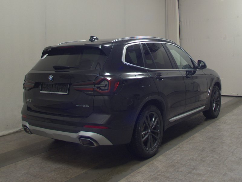 BMW X3 xDrive30i • Laser svjetla • AHK — 4