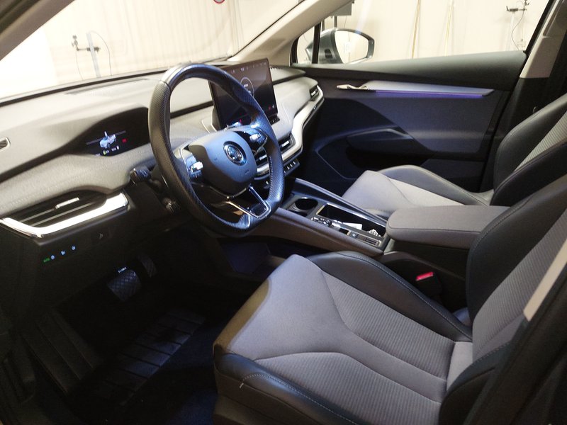 Škoda Enyaq iV 80 Loft • ACC • LED — 6