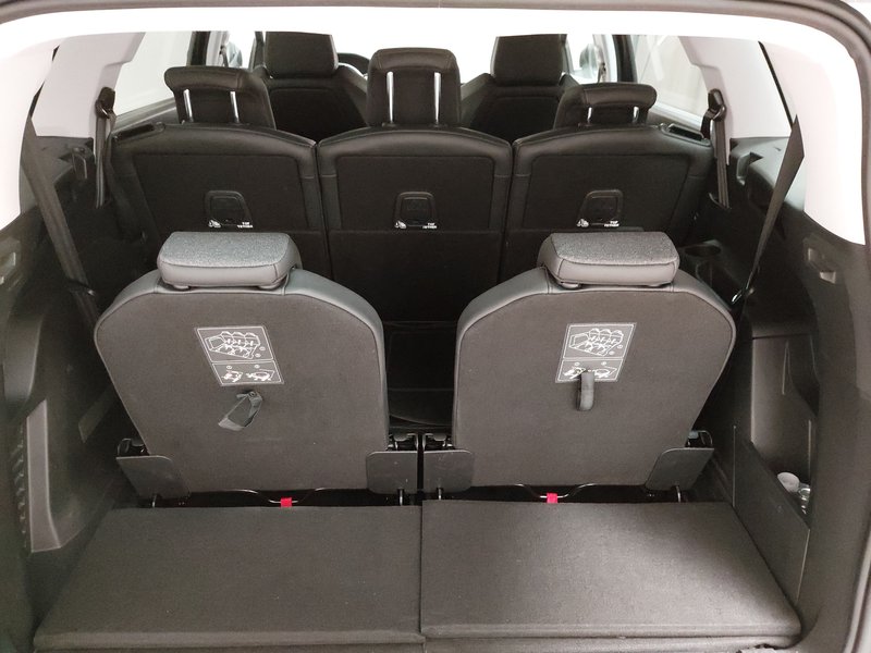 Peugeot 5008 1.5 BlueHDi 130 automatik Allure • AHK • el. peta vrata — 15