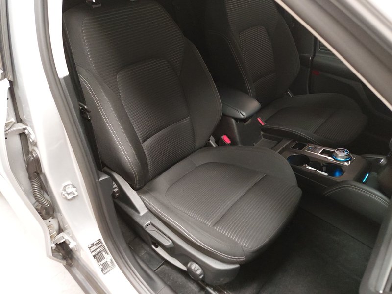 Ford Focus Turnier 1.5 EcoBlue automatik Titanium X • Kuka za vuču (AHK) — 12