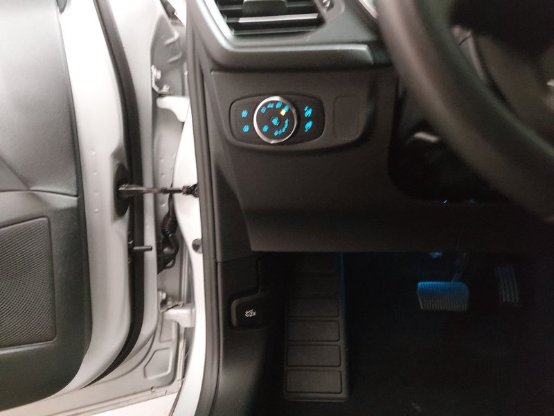 Ford Focus Turnier 1.5 EcoBlue automatik Titanium X • Kuka za vuču (AHK) — 7
