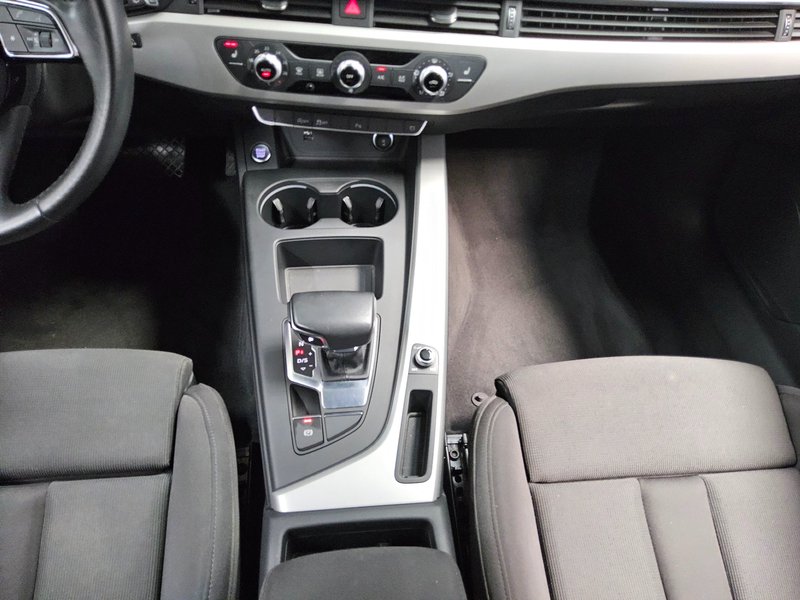 Audi A4 Avant 35 TDI automatik • LED • digitalni instrumenti — 6