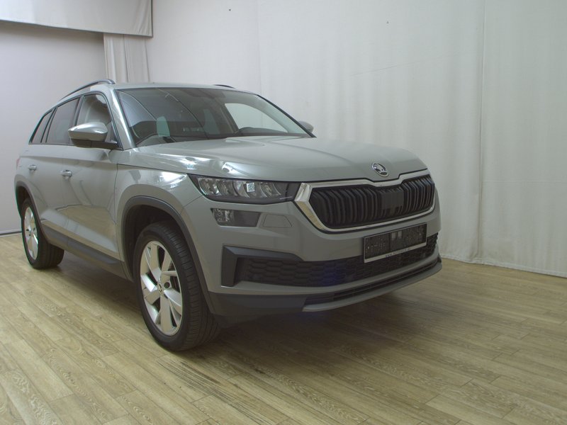 Škoda Kodiaq 2.0 TDI Ambition automatik • ACC • LED — 3