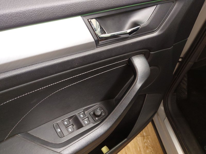 Škoda Kodiaq 2.0 TDI Ambition automatik • ACC • LED — 5