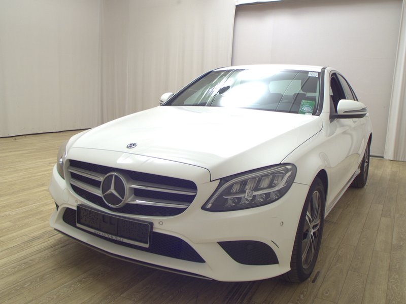 Mercedes-Benz C 180 d Avantgarde • Full LED — 2