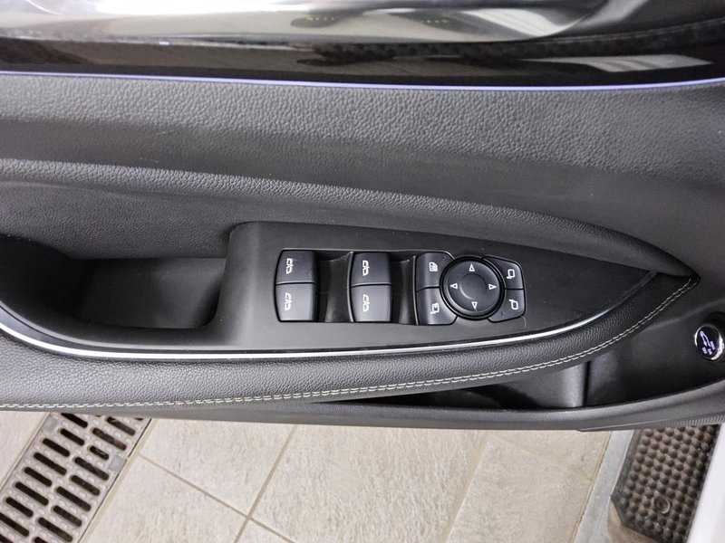 Opel Insignia ST 1.5 D Business Edition automatik • LED • navigacija — 9