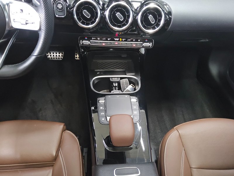 Mercedes-Benz CLA 250 e Shooting Brake automatik AMG Line • panorama • koža — 6