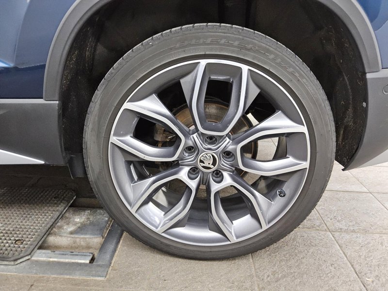 Škoda Karoq 2.0 TDI 4x4 Scout automatik • panorama • ACC — 11