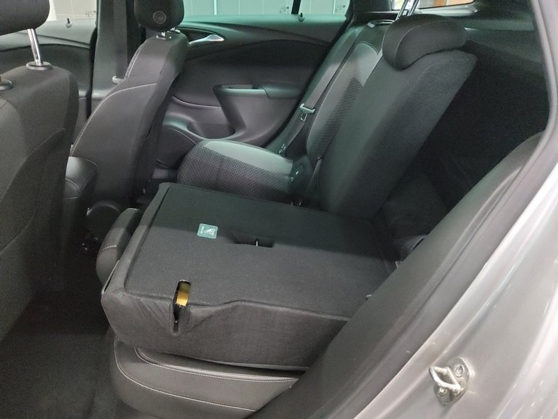 Opel Astra ST 1.2 Turbo Edition • Full LED — 12