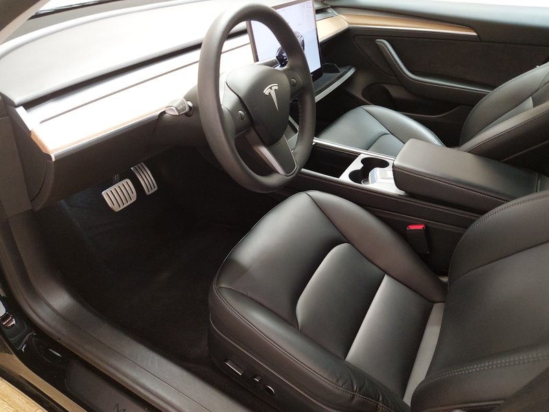 Tesla Model 3 Performance AWD • ACC • Full LED — 6