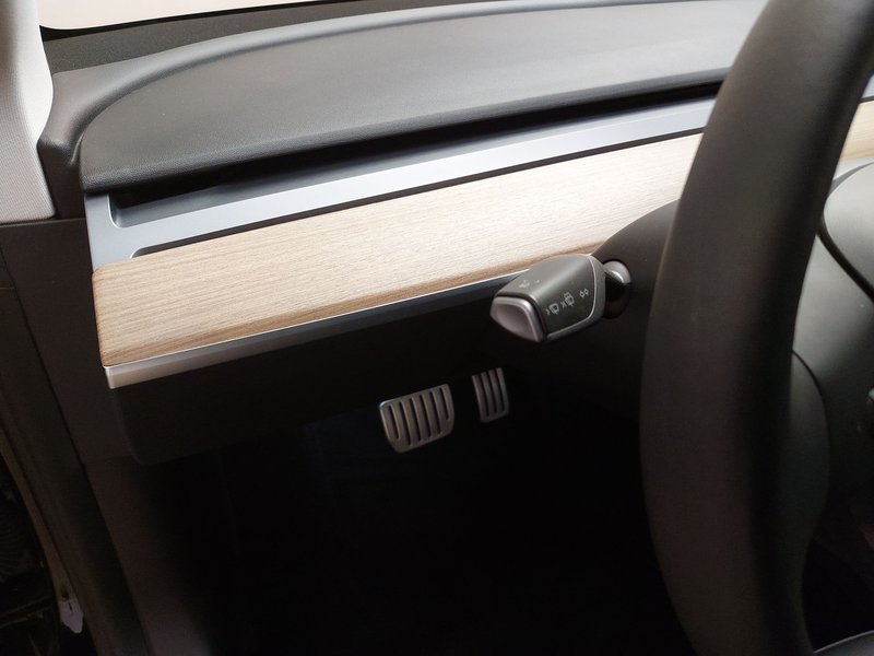 Tesla Model 3 Performance AWD • ACC • Full LED — 7