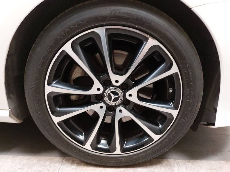 Mercedes-Benz E 220 d karavan automatik Avantgarde • ACC • LED — 15