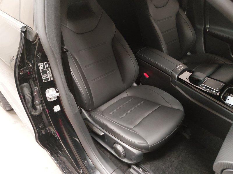 Mercedes-Benz CLA 200 d Shooting Brake automatik Progressive • Full LED — 10