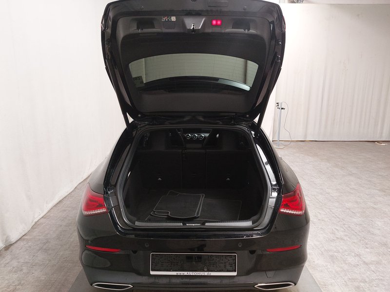 Mercedes-Benz CLA 200 d Shooting Brake automatik Progressive • Full LED — 15