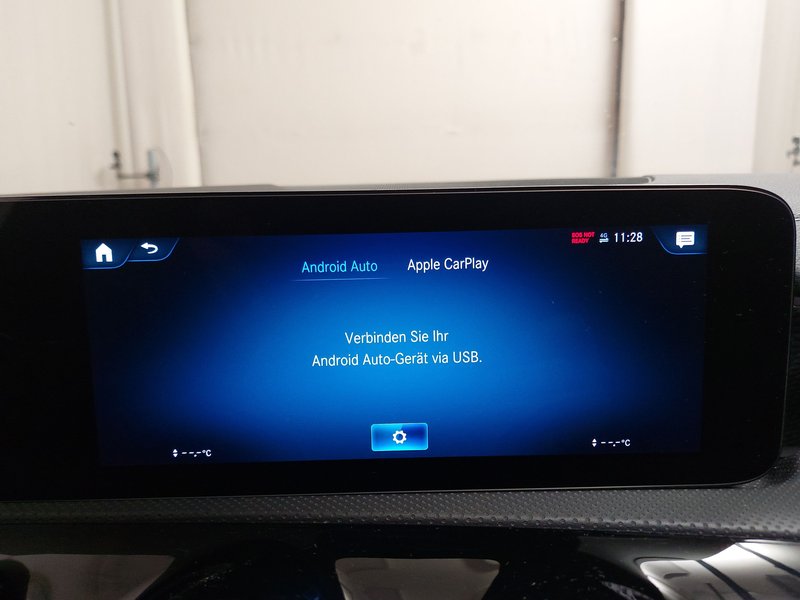 Mercedes-Benz CLA 200 d Shooting Brake automatik Progressive • Full LED — 18