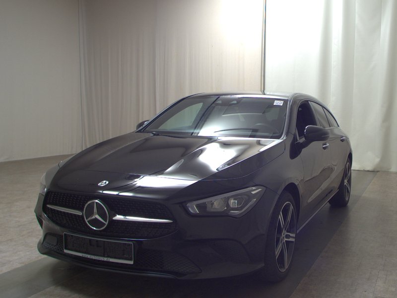 Mercedes-Benz CLA 200 d Shooting Brake automatik Progressive • Full LED — 2