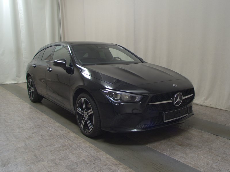 Mercedes-Benz CLA 200 d Shooting Brake automatik Progressive • Full LED — 3